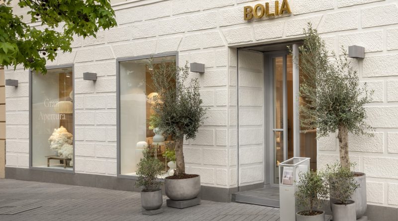 Bolia abre en Madrid y Sevilla asesorada por Savills