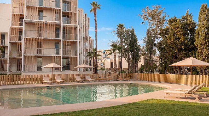 Abre Kora Olea en Málaga: el mayor edificio hotelero en madera con 180 apartamentos flex living