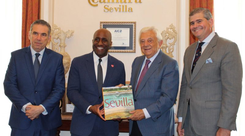 El Alcalde de Kansas City visita la sede de la Cámara de Comercio de Sevilla