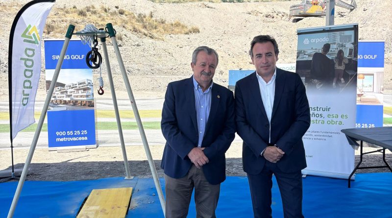 Metrovacesa coloca la primera piedra de Swing Golf, su nueva promoción de 54 viviendas en Pulpí