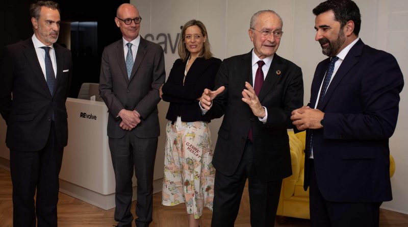 Savills dobla su presencia en Málaga y despliega todos sus servicios con la inauguración de su nueva oficina