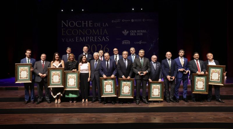 La Cámara galardona a ocho empresas, otorga cuatro premios `aniversario´y reconoce la trayectoria empresarial de un empresario sevillano