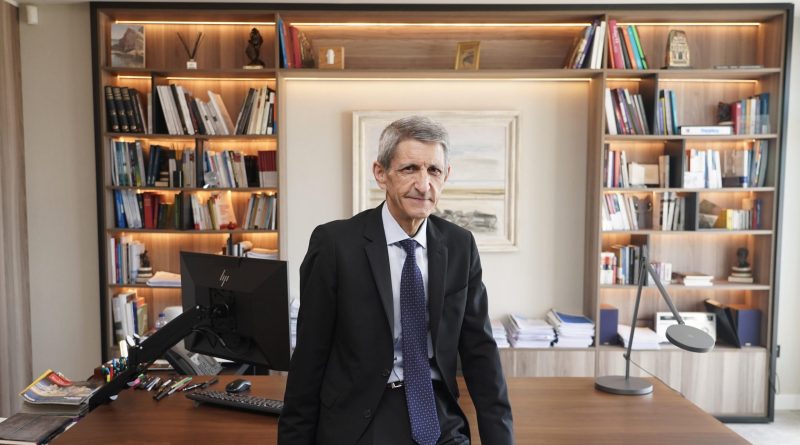 José M. Domínguez ingresa en la Academia de Ciencias Sociales y del Medio Ambiente de Andalucía