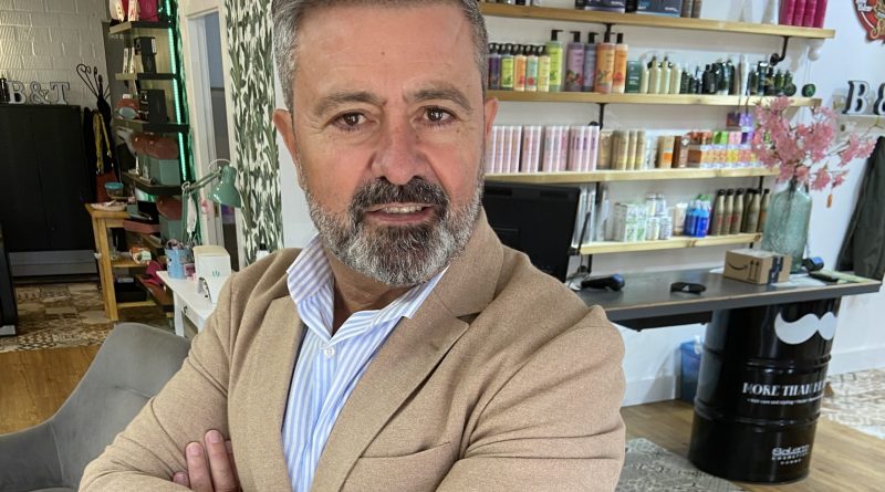 AIQBE distingue al catedrático de Ingeniería José Manuel Andújar por su destacada labor investigadora