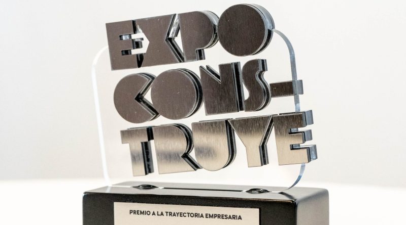 Grupo Q recibe el Premio a la Trayectoria Empresarial de Expo Construye